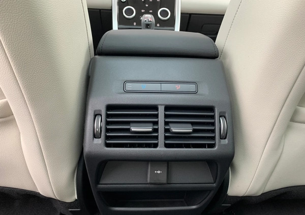 Land Rover Discovery Sport cena 249900 przebieg: 4000, rok produkcji 2023 z Uniejów małe 172